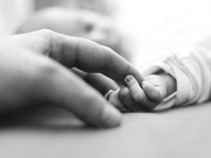 Pelajaran Penting di Balik Foto Bayi Baru Lahir yang Jadi Viral Ini