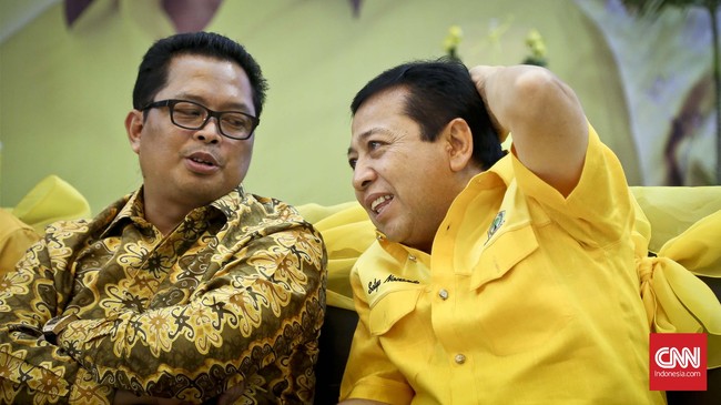 Kedatangan Setya Novanto mendapat sambutan meriah dari para pendukungnya di Hotel Grand Angkasa, Ahad (8/5).