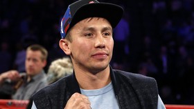 'Canelo Jangan Sembunyi Terus, Hadapi Golovkin!'