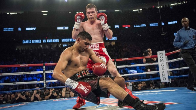 Amir Khan mengaku dirinya punya peluang untuk menaklukkan Saul 'Canelo' Alvarez bila memiliki bobot tubuh yang lebih besar.