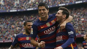 Hancurkan Espanyol, Barca Pertahankan Posisi Puncak La Liga