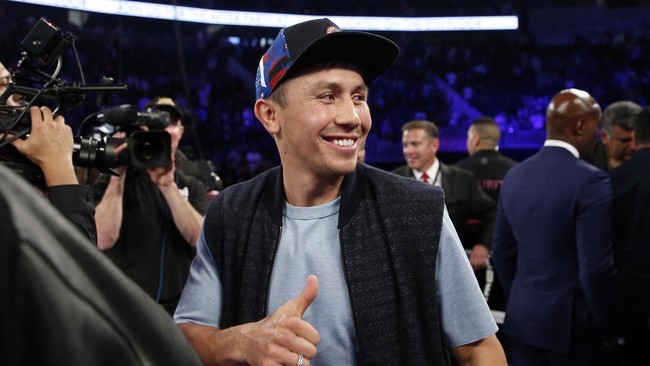 Saul 'Canelo' Alvarez menilai Gennady 'GGG' Golovkin tak layak menyandang status sebagai Raja KO karena tak pernah menghadapi lawan berat.