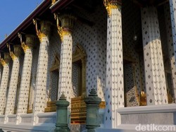 Kuil Wat Pho Thailand Tak Izinkan Turis Asing Berkunjung
