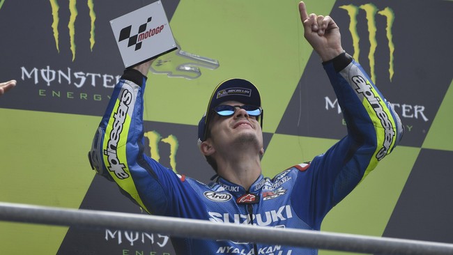 Pebalap muda asal Spanyol, Maverick Vinales, diklaim sejumlah media sudah melakukan tanda tangan kontrak dengan Movistar Yamaha berdurasi dua tahun.