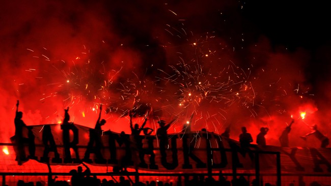 Plt Gub Sulsel mengatkaan pelaksanaan pembangunan Stadion Mattoanging yang dibongkar Gub Nurdin Abdullah untuk direnovasi pada Oktober tahun lalu tetap jalan.