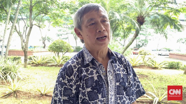 Legenda bulutangkis Indonesia, Christian Hadinata, meraih lima medali emas selama tampil membela Indonesia di ajang Asian Games.