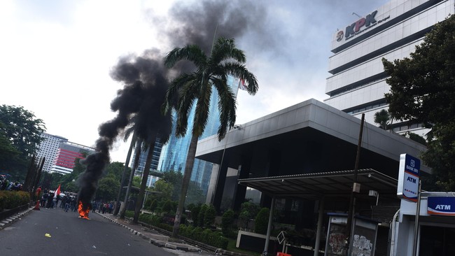 Mabes Polri menyatakan, akan memproses laporan polisi yang dibuat HMI terkait dugaan pencemaran nama baik dan fitnah oleh pimpinan KPK Saut Situmorang.