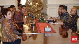 Presiden Jokowi Minta Piala Thomas Kembali ke Indonesia
