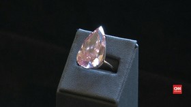 Berlian Pink Langka Dilelang Ratusan Miliar
