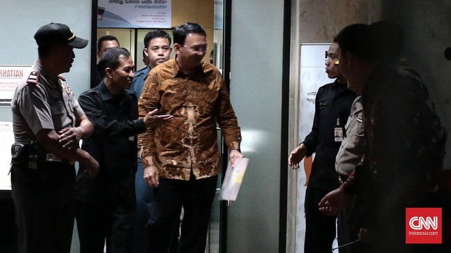 Pemerintah Provinsi DKI Jakarta mensinyalir ada uang Rp200 miliar yang tidak dibayarkan dalam pembelian lahan di Cengkareng ke tangan pemilik lama.
