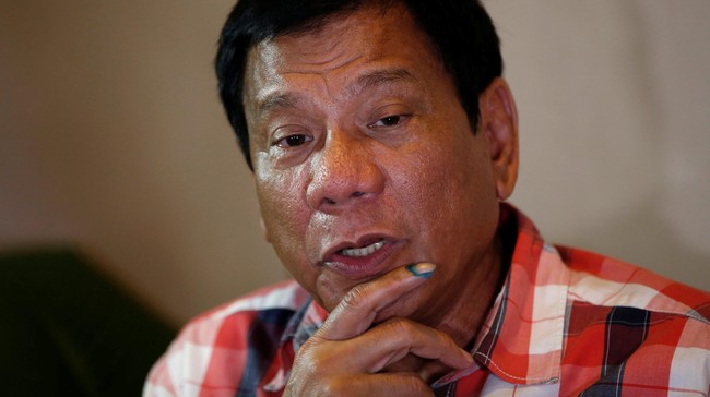 Di samping komentar kontroversial yang sering terlontar dari mulutnya, Duterte juga dianggap dapat mendobrak tradisi "dinasti" dalam pemerintahan Filipina.