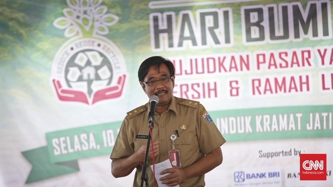Djarot Syaiful Hidayat berpeluang besar karena punya pengalaman sebagai Wali Kota Blitar dan Wakil Gubernur DKI Jakarta.