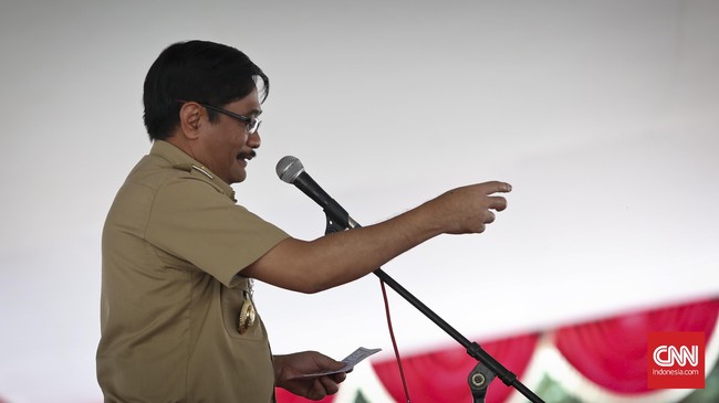 Menurut Djarot, rentang waktu tiga bulan lebih baik digunakan kepala daerah untuk melayani masyarakat, bukan memikirkan kampanye pilkada.