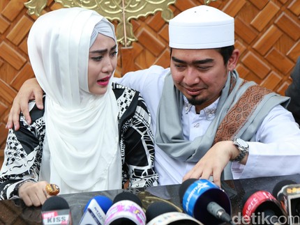 Cerita Ustaz Solmed Pulangkan Anak dari Pesantren karena Sakit