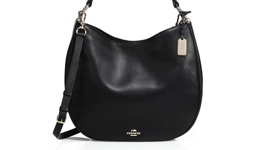 Hobo Bag untuk tampil feminin di tempat kerja