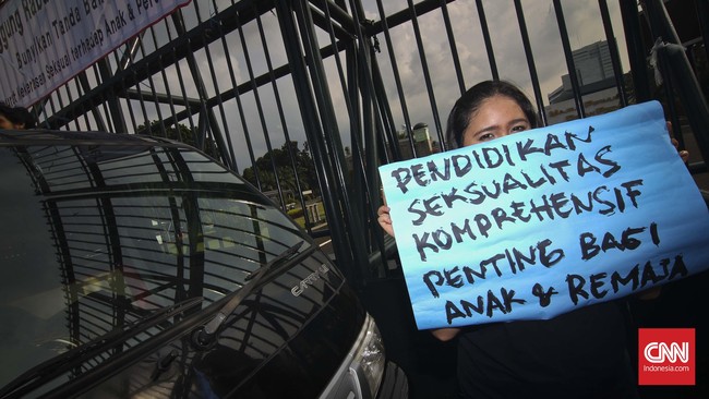 Pemerintah siap membahas rencana dimasukkannya RUU Penghapusan Kekerasan Seksual dalam program legislasi nasional (Prolegnas) prioritas 2016.
