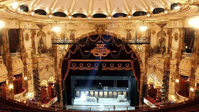 English National Opera (ENO) tertatih-tatih karena masalah finansial sejak tahun lalu. Tahun ini, mereka punya strategi baru.