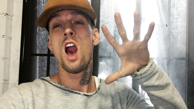 Aaron Carter menjalani sejumlah adegan dalam debut mantan bintang cilik dan rapper Amerika Serikat itu di film dewasa.