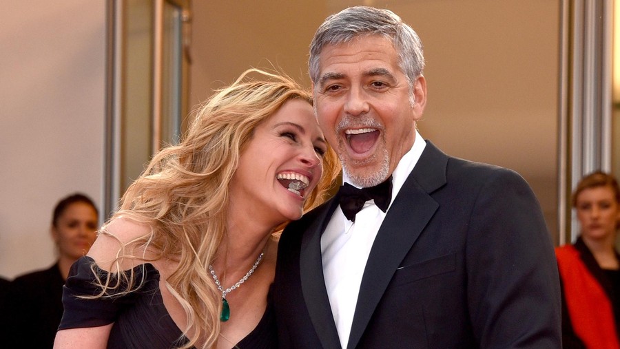 Julia Roberts dan George Clooney di red carpet premiere film 'Money Monster' di Festival Film Cannes ke-69 yang digelar di Palais des Festivals, Cannes, Prancis, Kamis (12/5/2016) waktu setempat.