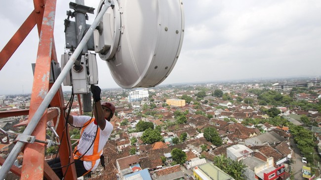 XL Axiata mengakui jaringan seluler di Lombok Utara sempat terimbas gempa bumi pada Minggu (5/8), namun kondisi BTS tak ada yang alami kerusakan.