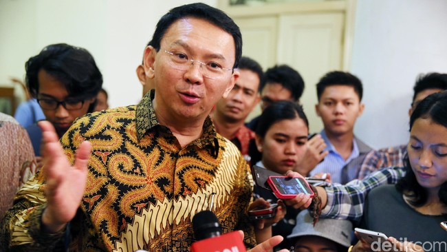 Soal dengan materi perceraian dan pembunuhan itu bersumber dari buku "Maman dari Kali Pasir" yang beredar dalam bank soal sejak tahun 2010-2012.