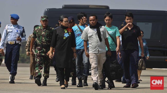 Kedekatan Kivlan dan pemimpin Moro National Liberation Front Nur Misuari, menurut Ryamizard, membantu proses diplomasi pembebasan WNI yang disandera.