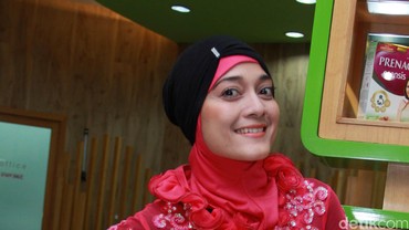 img-title Pesinetron Dean Dasvi Laporkan Dugaan Praktik Pedofilia di Panti Asuhan