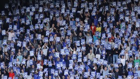 Chelsea vs Leicester Imbang, John Terry Berpisah