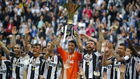 Juve Pesta Lima Gol di Perayaan Scudetto Kelima