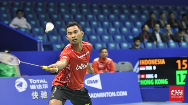 Sebelumnya, Indonesia melibas Hong Kong 5-0 pada fase Grup B. Tommy Sugiarto dkk. pun keluar sebagai juara grup, sedangkan Hong Kongg runner-up.