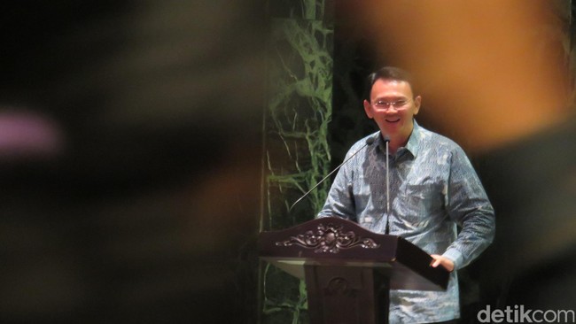 DPR menyebut, yang justru hendak menjegal Gubernur Ahok adalah KPU lantaran aturan dalam revisi UU Pilkada 100 persen menyadur dari Peraturan KPU.