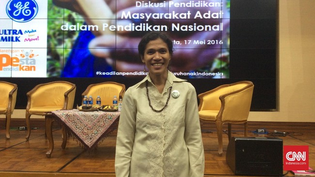 Kalau anak-anak suku yang terbiasa nomaden di dalam hutan diajari membaca dan menulis apa yang terjadi?