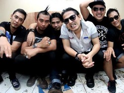 Chord Mawar Hitam Tipe-X dan Lirik untuk Bernostalgia