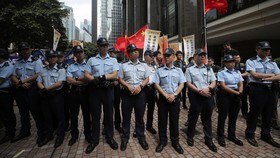 Ribuan Polisi Hong Kong Diturunkan Amankan Pejabat China