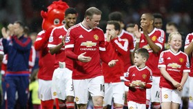 Memotret Hari Terakhir yang Tertunda di Old Trafford