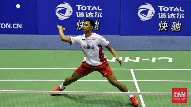 Sempat absen di partai semifinal karena cedera, kini Tommy Sugiarto kembali diandalkan menjadi tunggal pertama Indonesia di Piala Thomas.