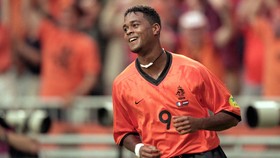 Kluivert Jadi Direktur Sepak Bola PSG