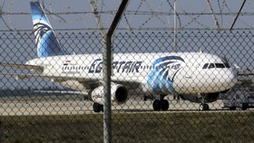 Perancis Sebut Kebakaran di Kokpit Picu Kecelakaan EgyptAir