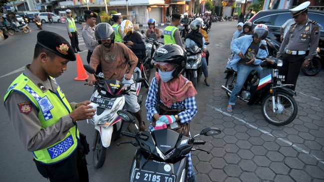 Sebanyak 7 anggota Organisasi masyarakat Gerakan Pemuda Kabah (GPK) ditangkap di kawasan Jongke, Solo usai dituding keroyok polisi.