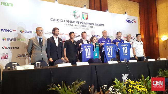 Fabio Cannavaro akan menggantikan posisi Marcelo Lippi sebagai pelatih Calcio Legend di laga melawan eks pemain Primavera Baretti.