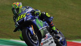 Rossi <i>Start</i> Terdepan di MotoGP Italia