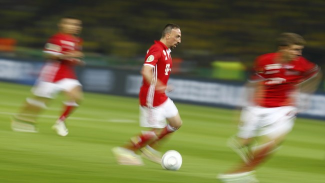 Bayern Munich akhirnya menggenapi trofi musim ini dengan menjuarai Piala Jerman usai mengalahkan Borussia Dortmund di partai final Piala Jerman di Berlin.