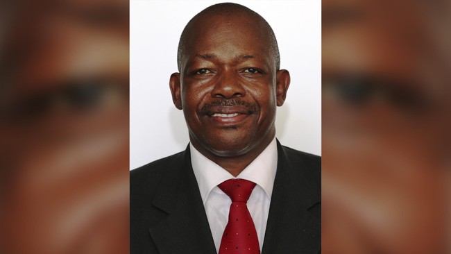 Presiden Tanzania, John Magufuli, memecat Menteri Dalam Negeri, Charles Kitwanga, karena hadir di parlemen dan menjawab pertanyaan dalam keadaan mabuk.