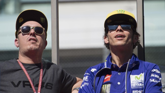Atlet-atlet dengan pendapatan tertinggi di dunia punya beragam cara menghindari pajak. Mulai dari Romario hingga Valentino Rossi pernah melakukannya.