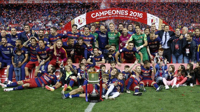 Kostum Barca musim depan salah satu bentuk perayaan 25 tahun kali pertama klub asal Katalonia tersebut merebut gelar Liga Champions pada musim 1991/1992.
