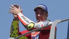 Iannone Menang, Ducati Finis 1-2 di MotoGP Austria