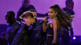Ariana Grande 'Interupsi' Penampilan Kygo di Coachella