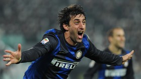 Diego Milito Berurai Air Mata di Laga Terakhir