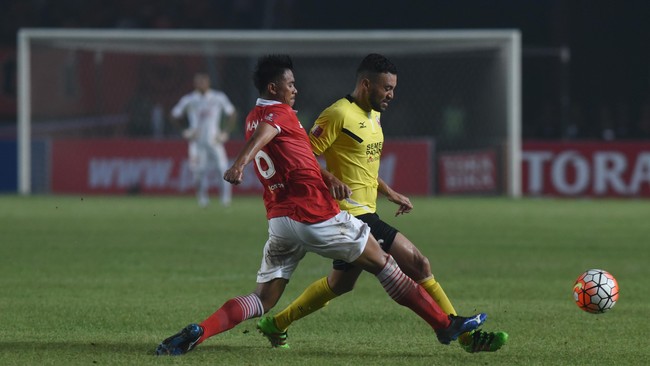 Maman Abdurahman menilai Persija Jakarta belum dinaungi dewi fortuna dalam empat laga terakhir. Sederet peluang yang dimiliki gagal berbuah gol.