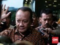 Nurhadi Diperiksa Delapan Jam, Dikawal Tiga Ajudan